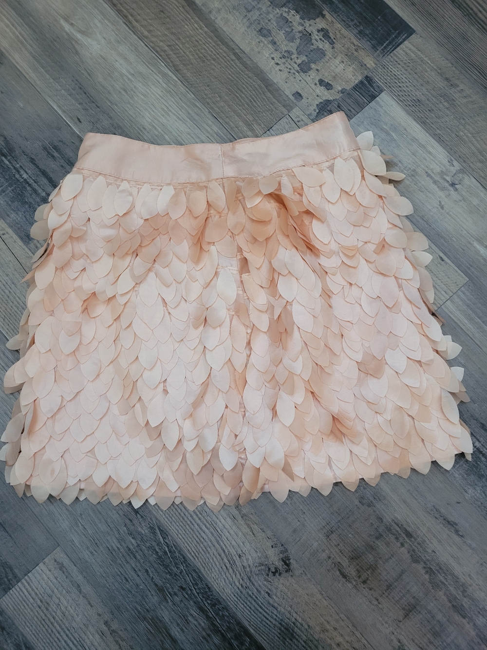 Kardashian Kollection Size XS Gold Champagne Petal Mini Pencil Skirt
